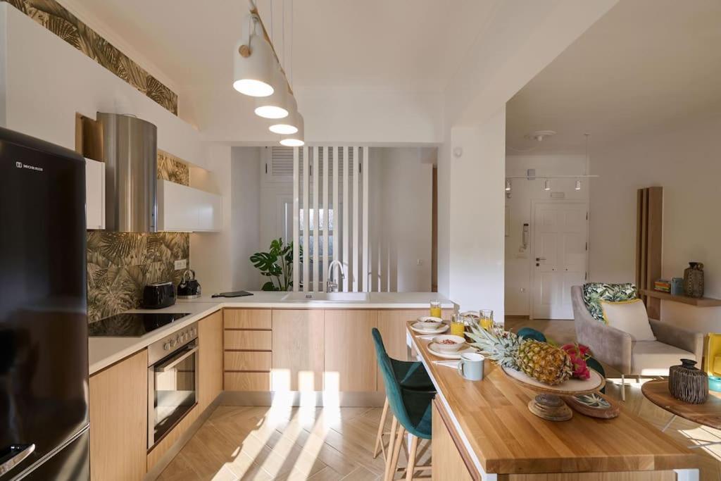 Kaizen Chania - New Central Apartment Just 350M Away With Private Jacuzzi And Free Parking! Kültér fotó