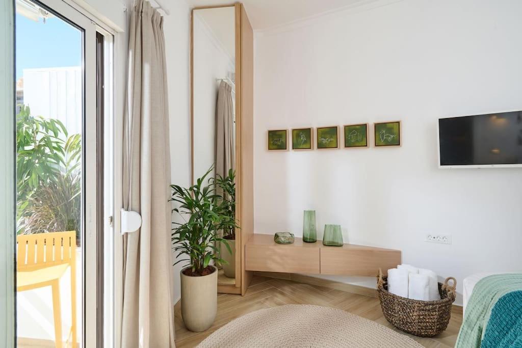 Kaizen Chania - New Central Apartment Just 350M Away With Private Jacuzzi And Free Parking! Kültér fotó