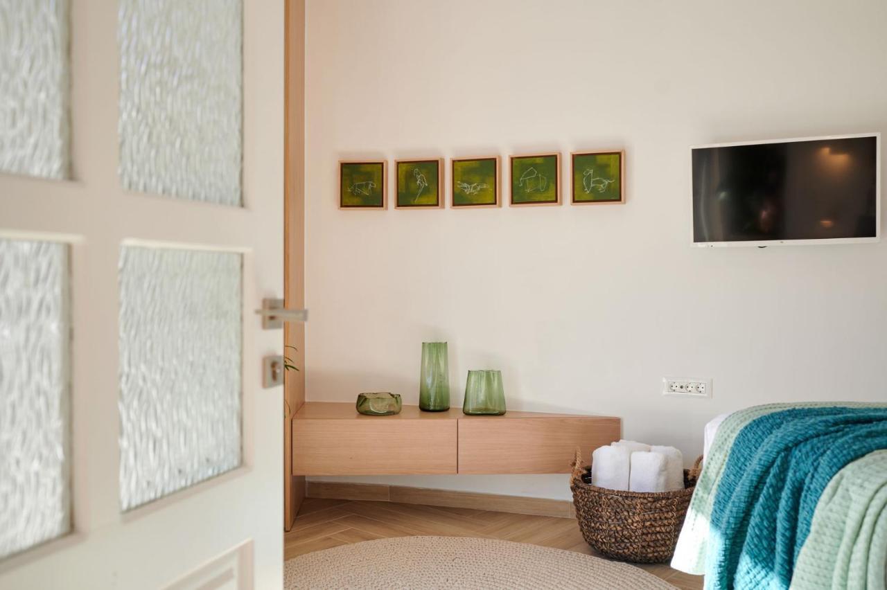 Kaizen Chania - New Central Apartment Just 350M Away With Private Jacuzzi And Free Parking! Kültér fotó