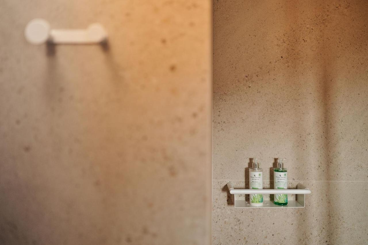 Kaizen Chania - New Central Apartment Just 350M Away With Private Jacuzzi And Free Parking! Kültér fotó